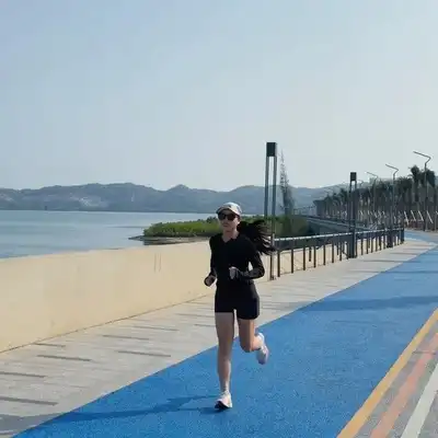 孟铭